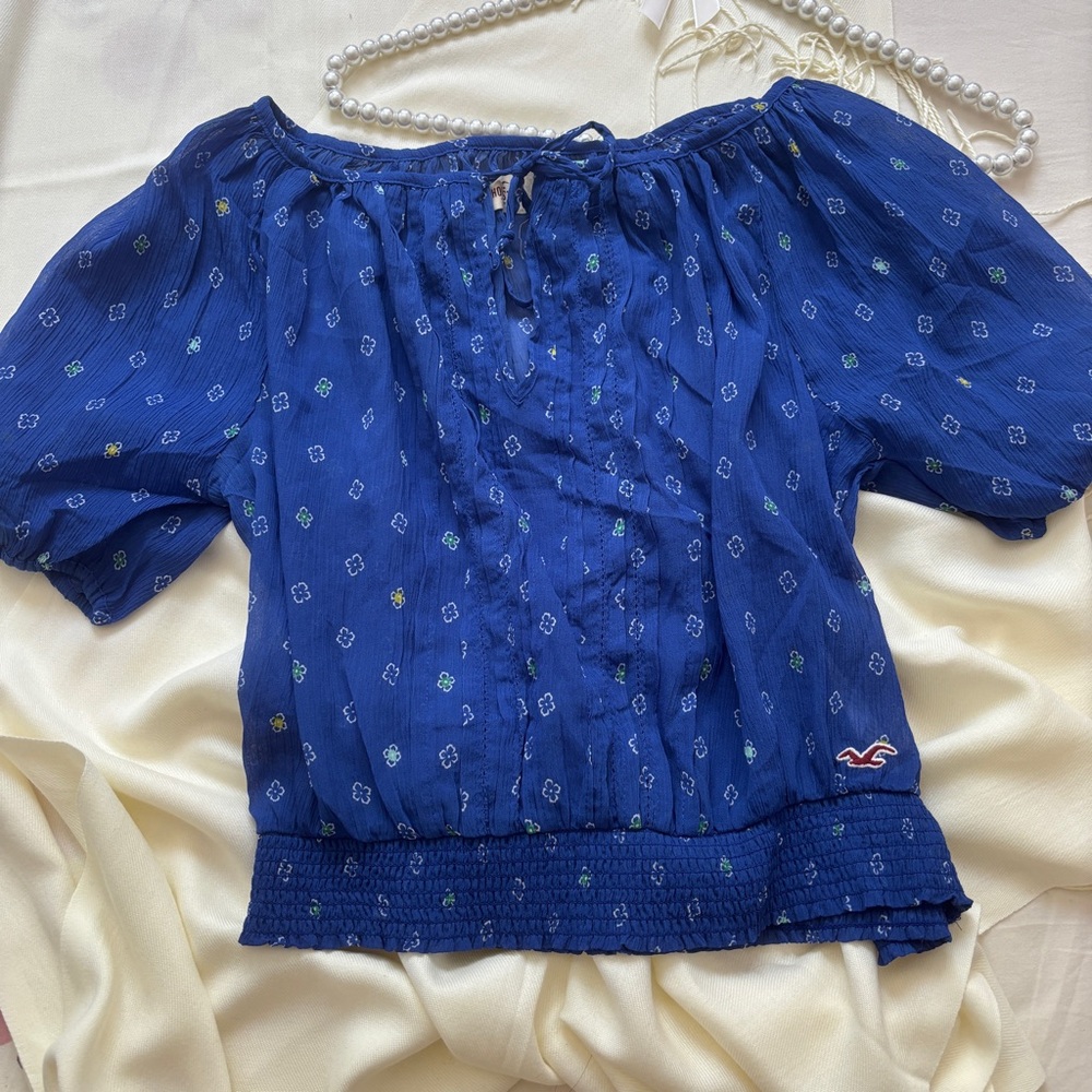 “Vintage” Hollister Top